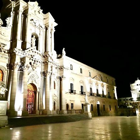 Movie Suite Ortigia Syracuse Exterior photo